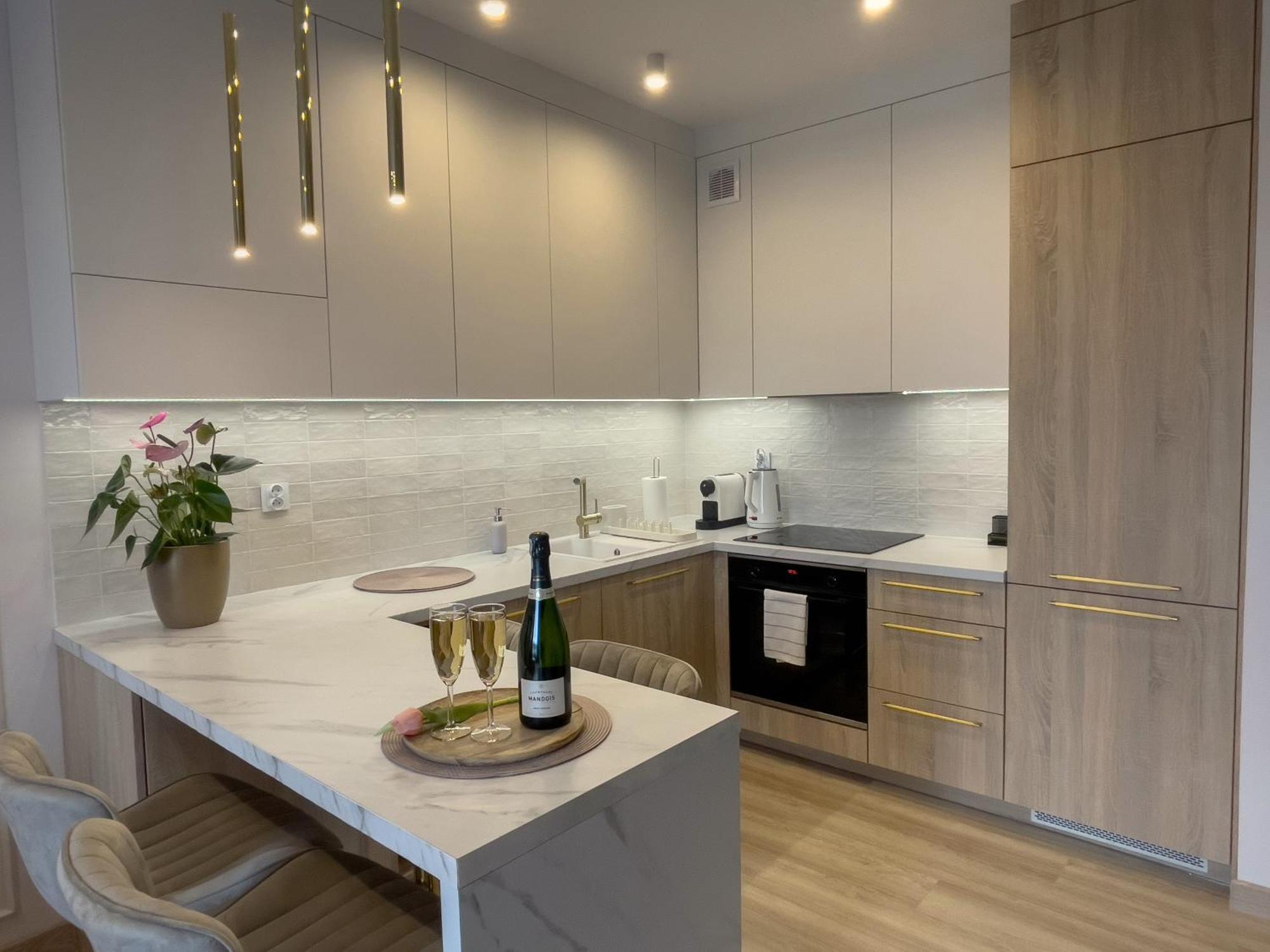 Urban Apartments Luxury Opolska 10 No 29, Free Garage, Self Check-In Katowice Luaran gambar