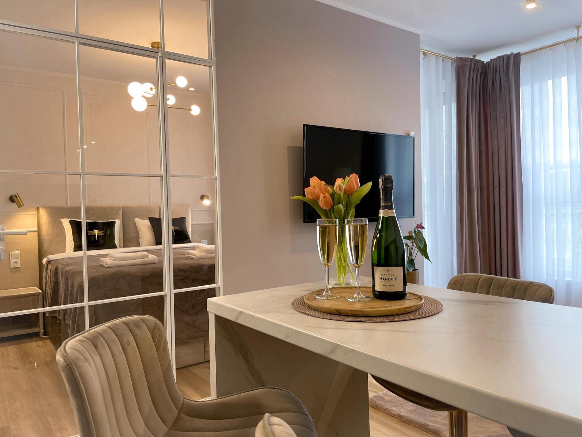Urban Apartments Luxury Opolska 10 No 29, Free Garage, Self Check-In Katowice Luaran gambar