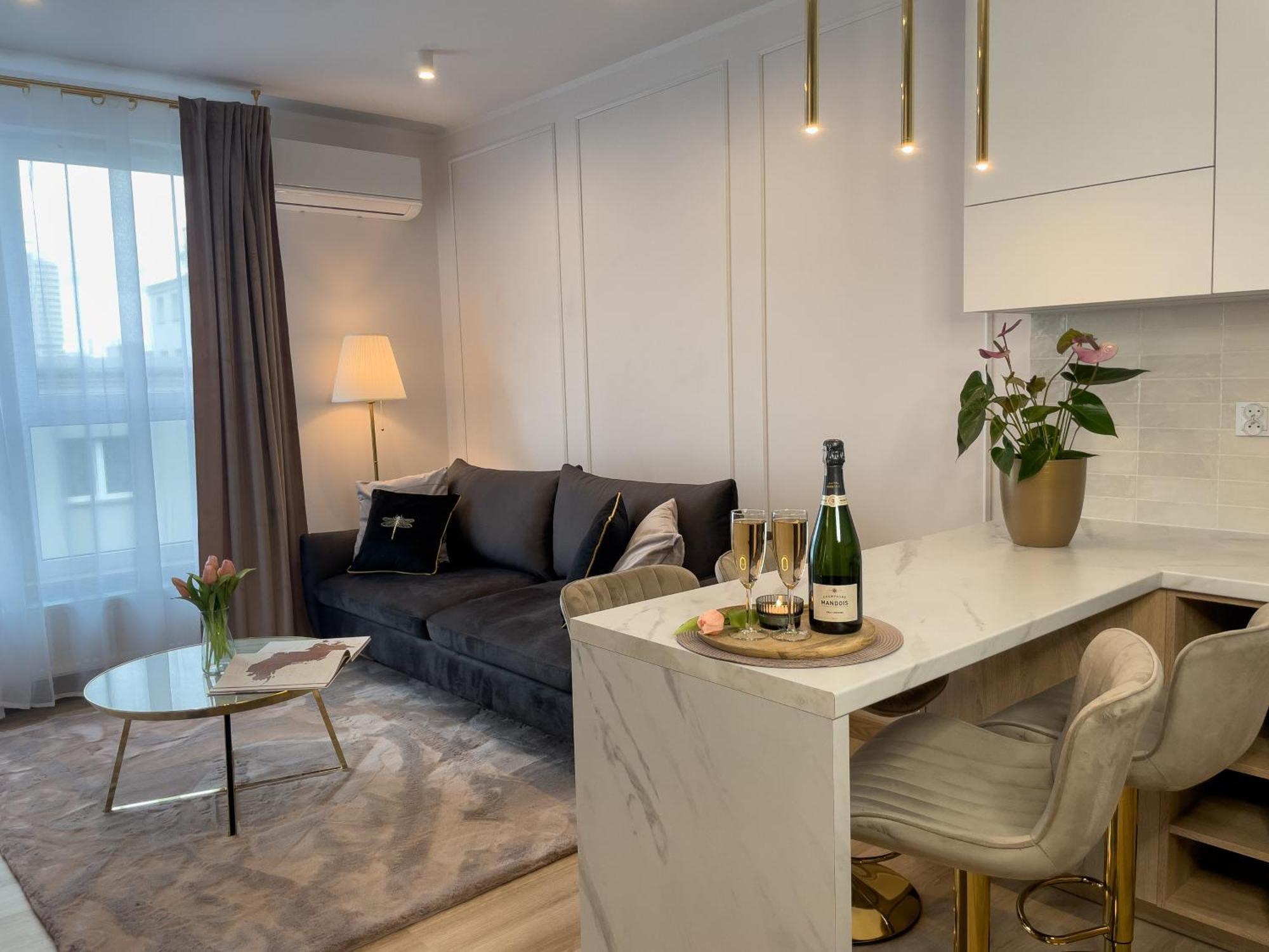 Urban Apartments Luxury Opolska 10 No 29, Free Garage, Self Check-In Katowice Luaran gambar